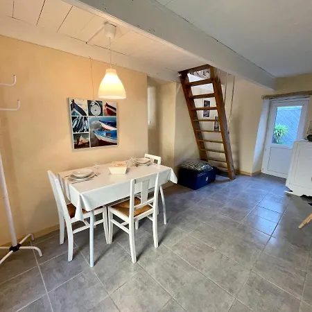 Authentique Penty Au Coeur Du Bourg Appartement Roscanvel Buitenkant foto